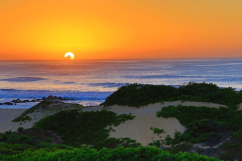 The Beach House Port Alfred Room photo